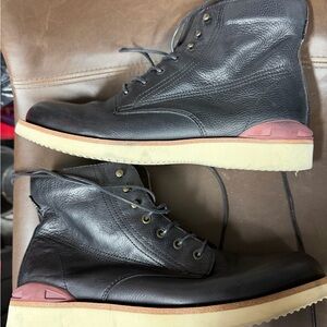 TAFT Men's Black Leather Lace-Up Boots - Casual Crepe Sole